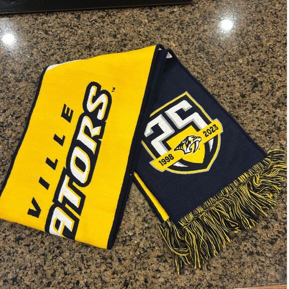 Nashville Predators 25th Anniversary Scarf - Picture 4 of 5